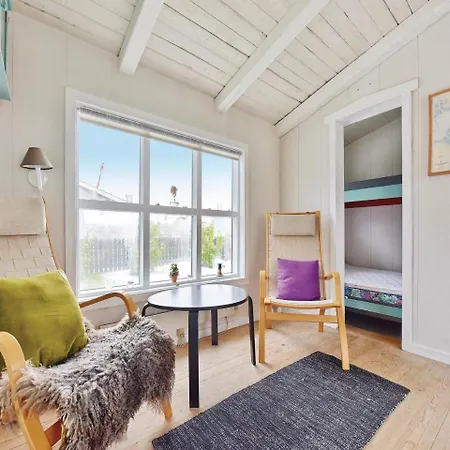 Two-bedroom Holiday In Karrebaksminde *